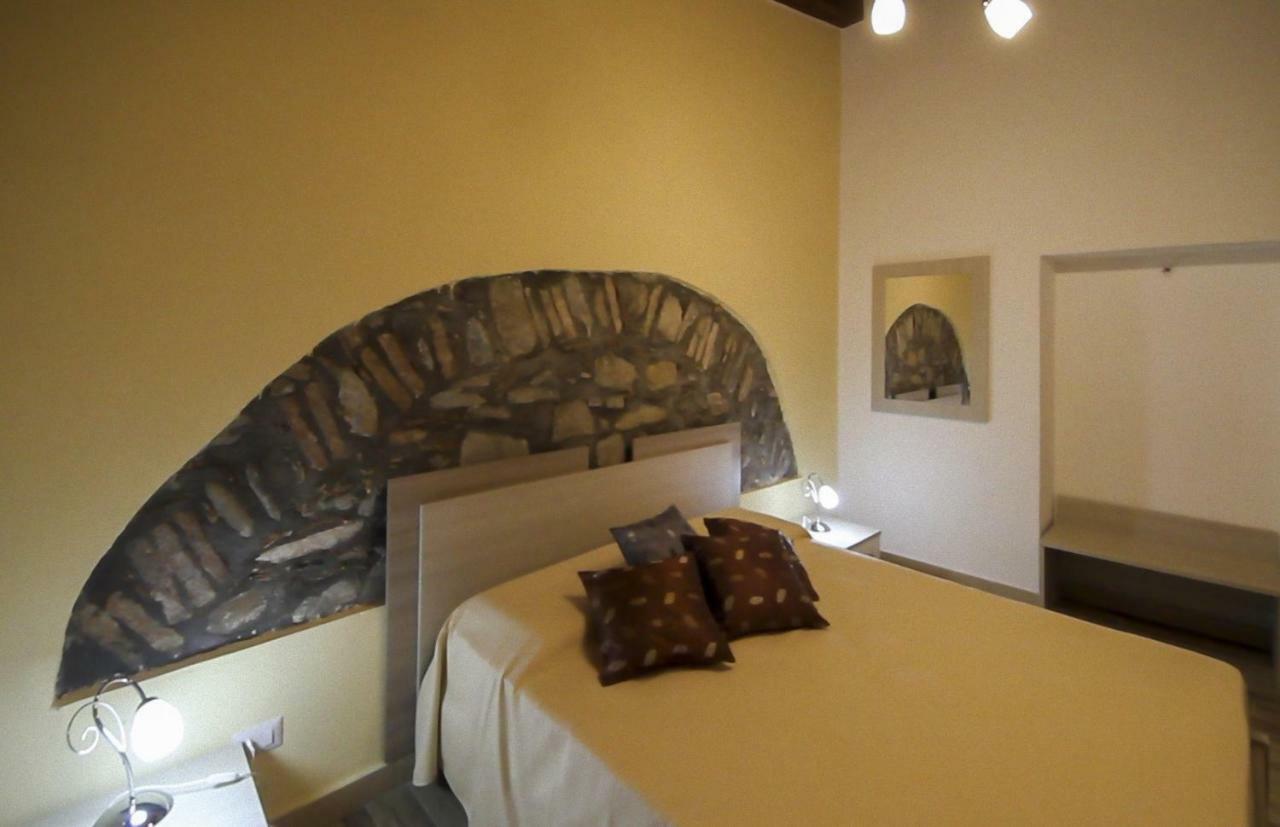 סנטו סטפאנו די קמאסטרה Casa Vacanze Camastra מראה חיצוני תמונה